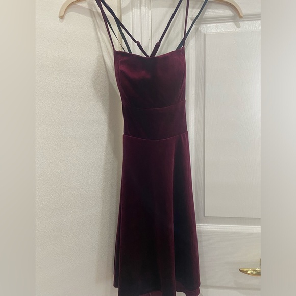 Velvet skater dress - Picture 1 of 6